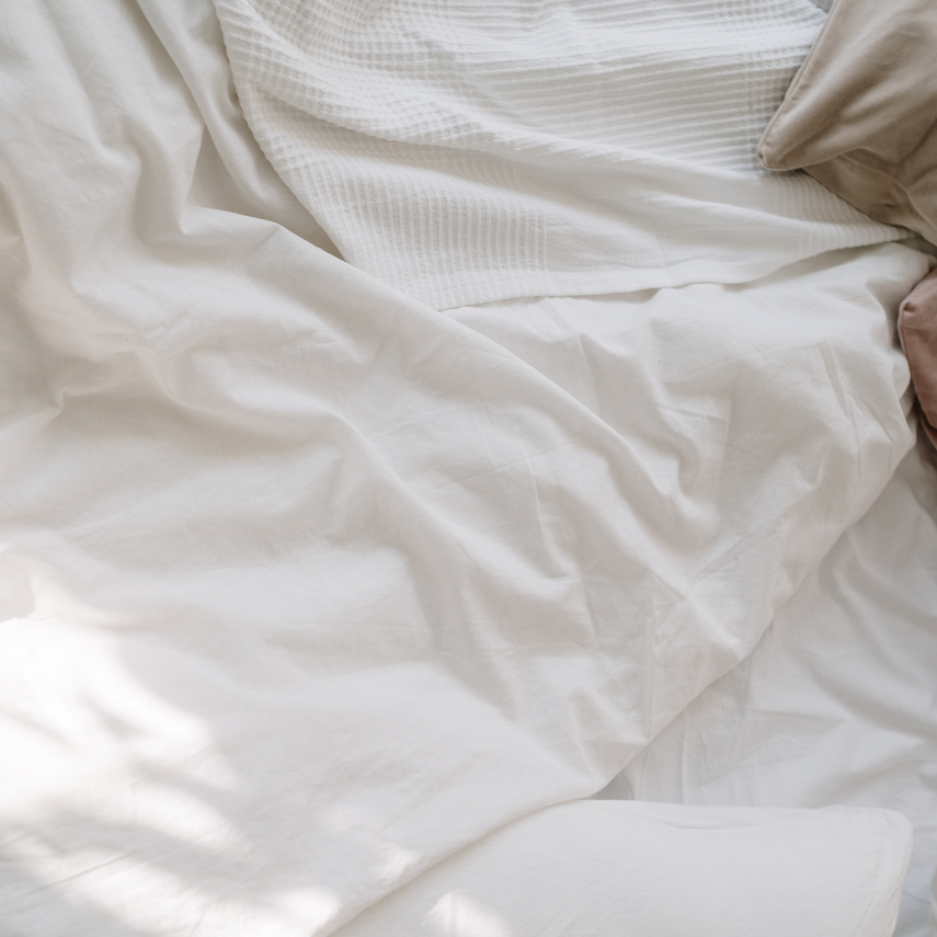 5 Ways To Snooze Your Way To A Happier Cycle - Femmé Organic