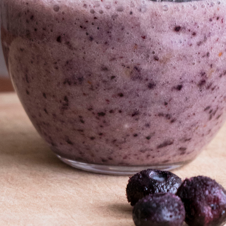 PMS Antioxidant Berry Smoothie - Femmé Organic