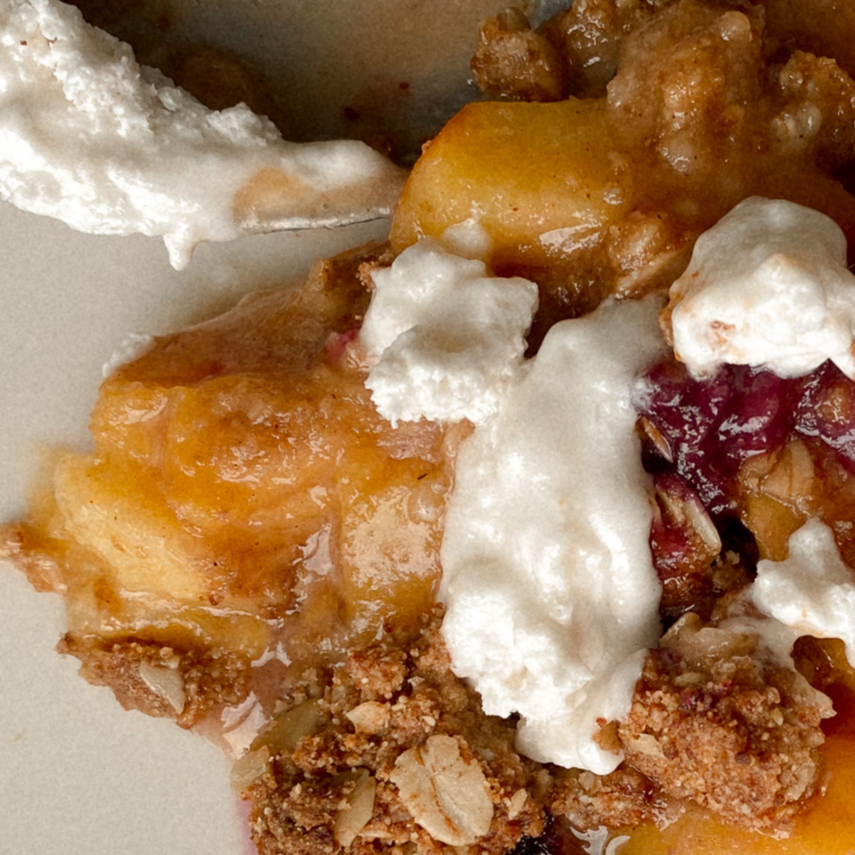 Peach, Pear & Blueberry Crumble - Femmé Organic